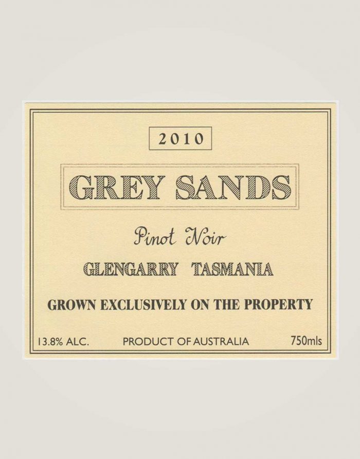 Grey Sands pinot-noir-10-label