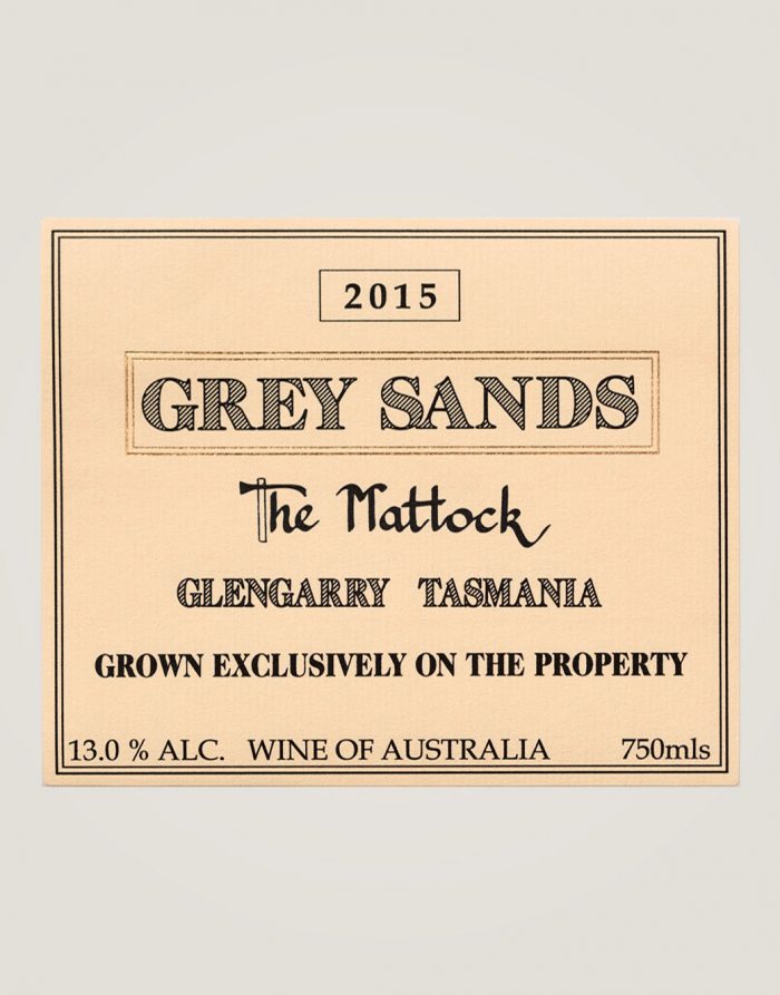 Large front label of Grey Sands 2015 The Mattock