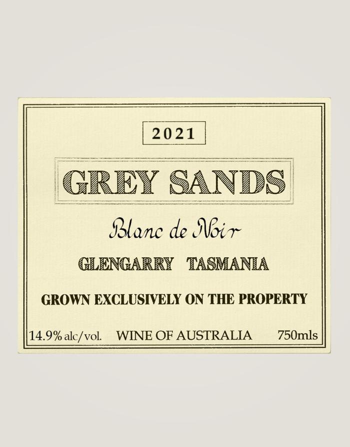 Front label of Grey Sands Blanc de Noir